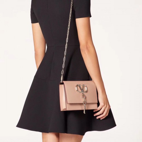 VALENTINO VLOCK Oryginalna skórzana torba na ramię 0910 jasnoróżowa