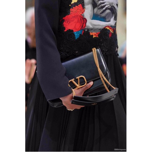 VALENTINO VLOCK Oryginalna skórzana torba na ramię 2323 czarna