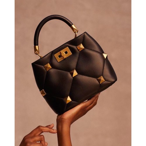 Valentino medium Garavani Roman Stud V1198 czarny