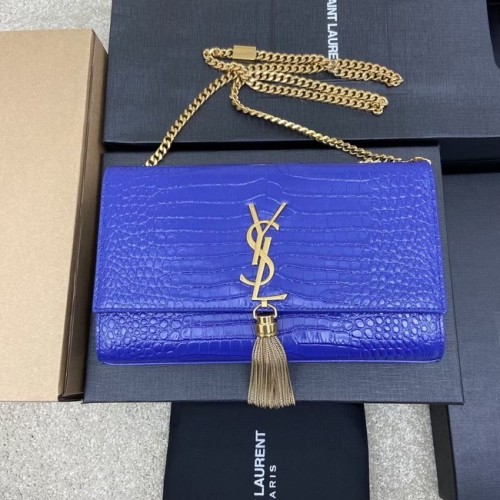 YSL KATE MEDIUM Z FLOSZKIEM W SKÓRĘ BŁYSZCZĄCĄ Z TŁOCZENIEM KROKODYLA 377829 niebieski