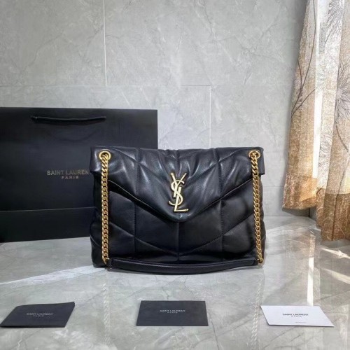 TORBA PIKOWANA LOULOU Saint Laurent Z PIKOWANEJ, MARSZCZONEJ MATOWEJ SKÓRY Y577476 Czarny