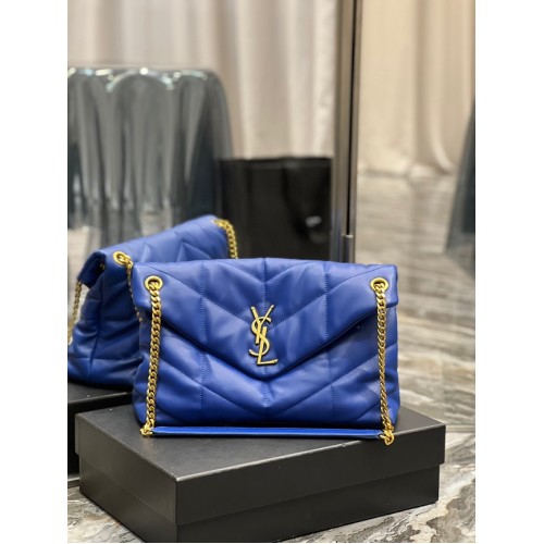 Yves Saint Laurent LOULOU PUFFER MEDIUM BAG Z PIKOWANEJ, MARSZCZONEJ MATOWEJ SKÓRY Y577475 Electro optic blue
