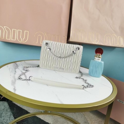 Miu Miu Matelasse Nappa Leather Shoulder Bag 5AC065 white